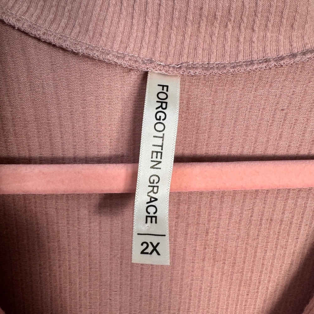 Forgotten Grace Pink Ribbed Collared V Neck Sleeveless Top Plus 2X Soft Feminine - Picture 4 of 6